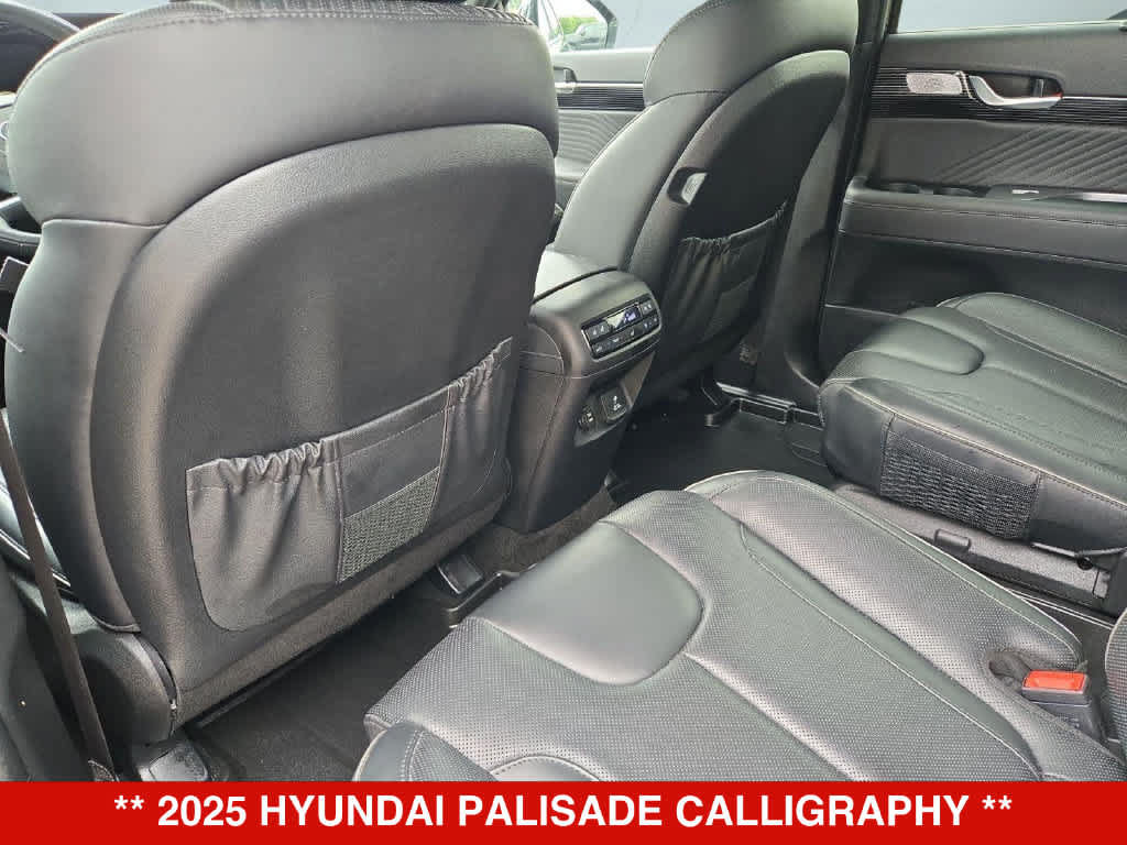 Used 2025 Hyundai Palisade Calligraphy AWD/4WD image 18