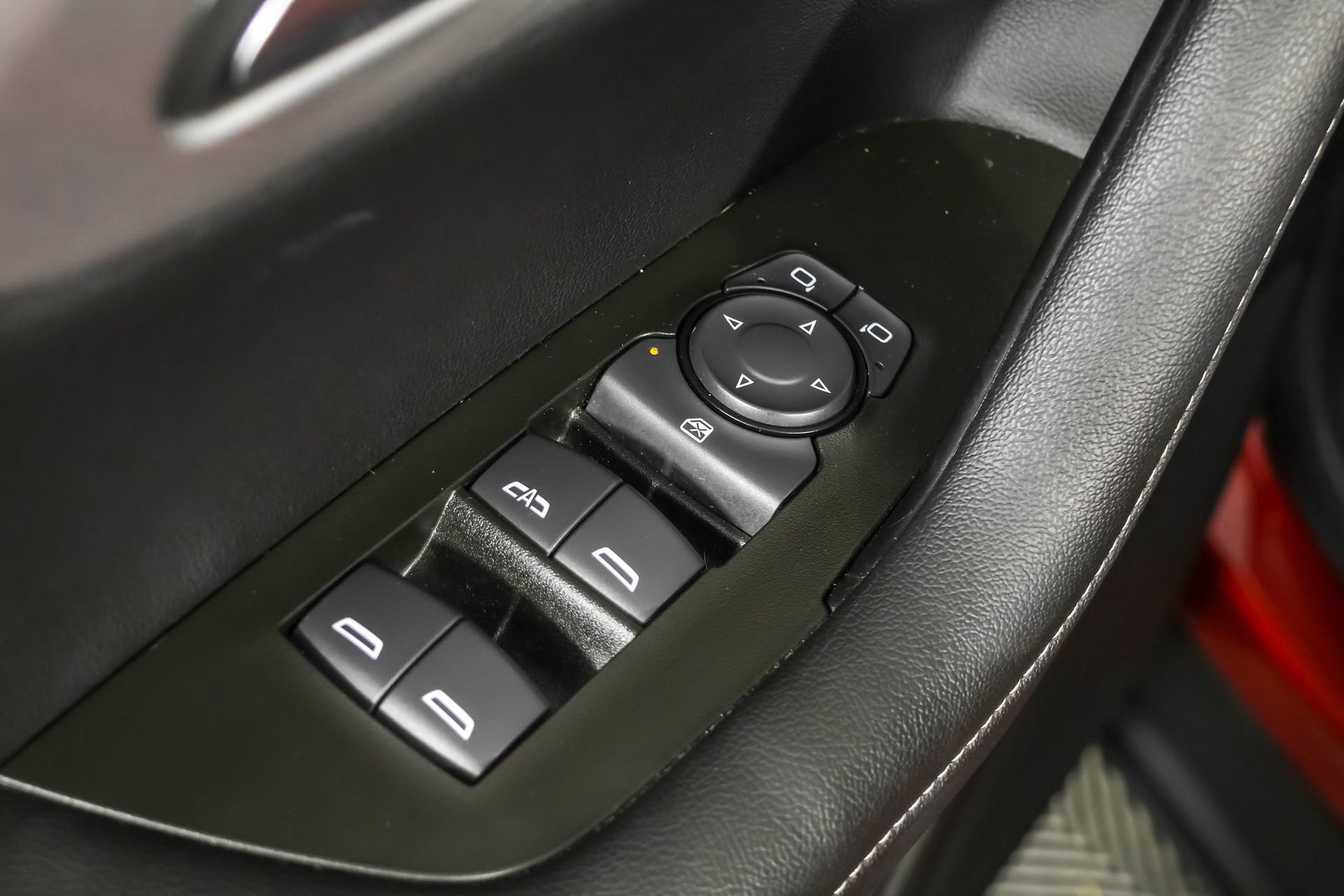 Used 2024 Chevrolet Blazer LT w/ Convenience Package FWD image 33