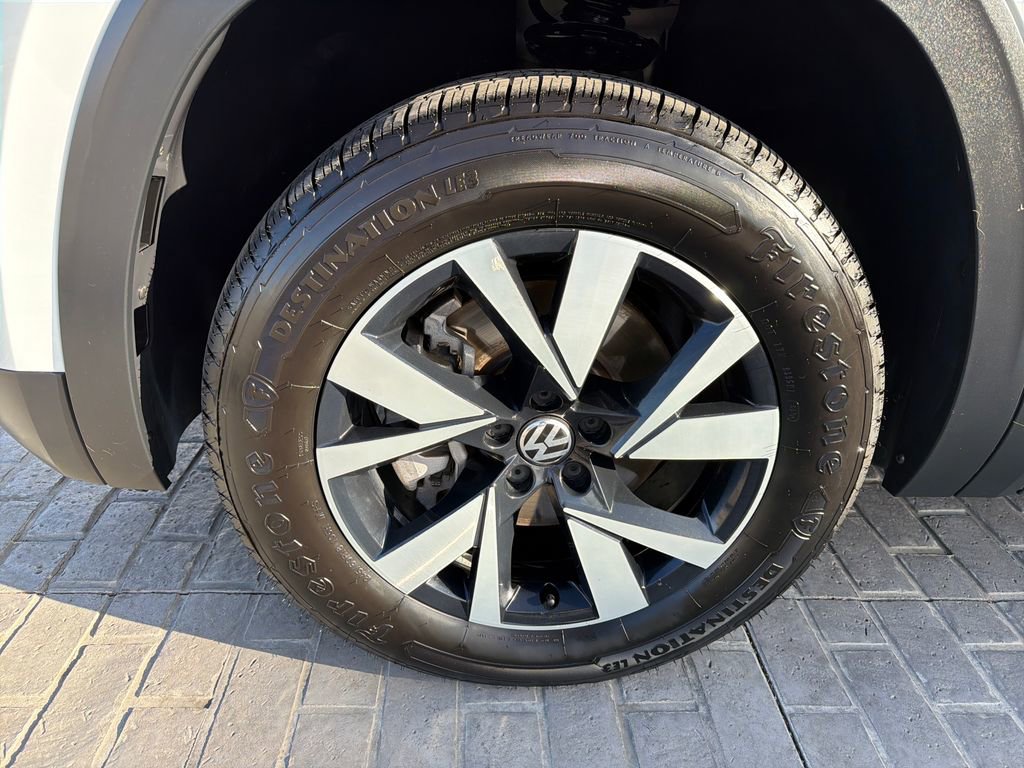 Certified 2022 Volkswagen Atlas Cross Sport SE AWD/4WD image 27