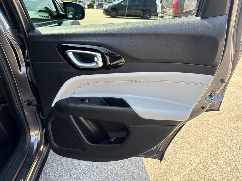 Certified 2023 Jeep Compass Limited AWD/4WD image 25