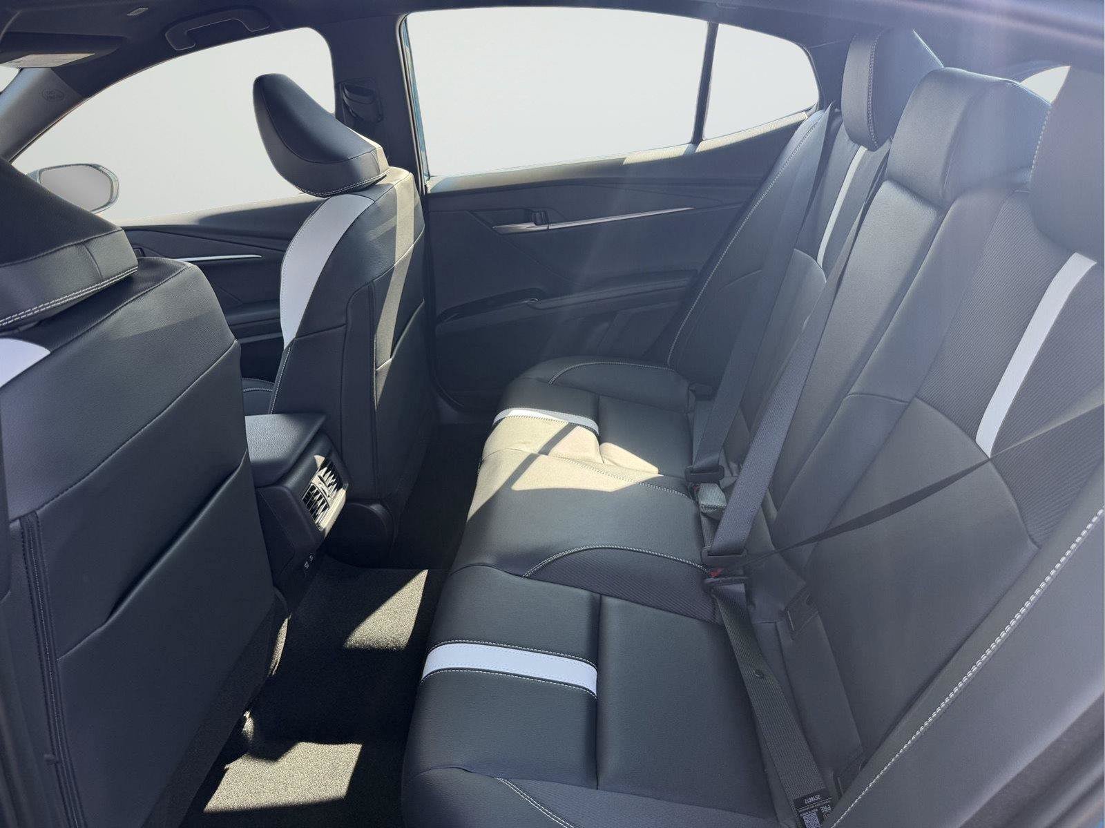 New 2026 Toyota Camry SE FWD image 14