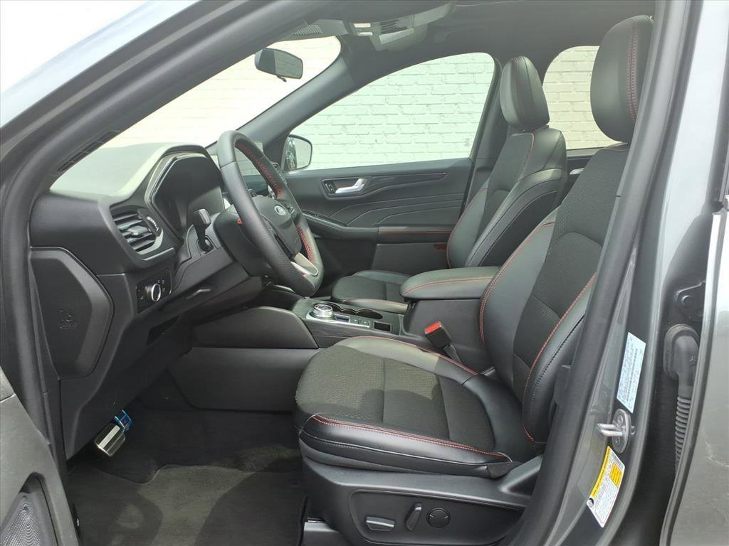 Used 2024 Ford Escape ST-Line w/ Tech Pack #1 image 12