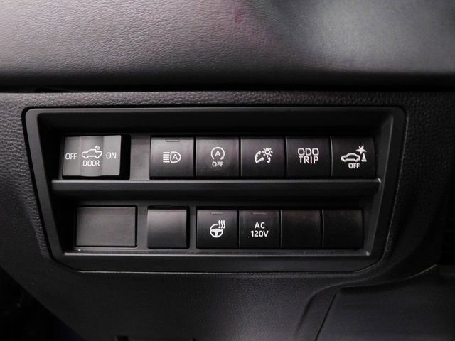 Used 2022 Toyota Tundra Platinum image 31