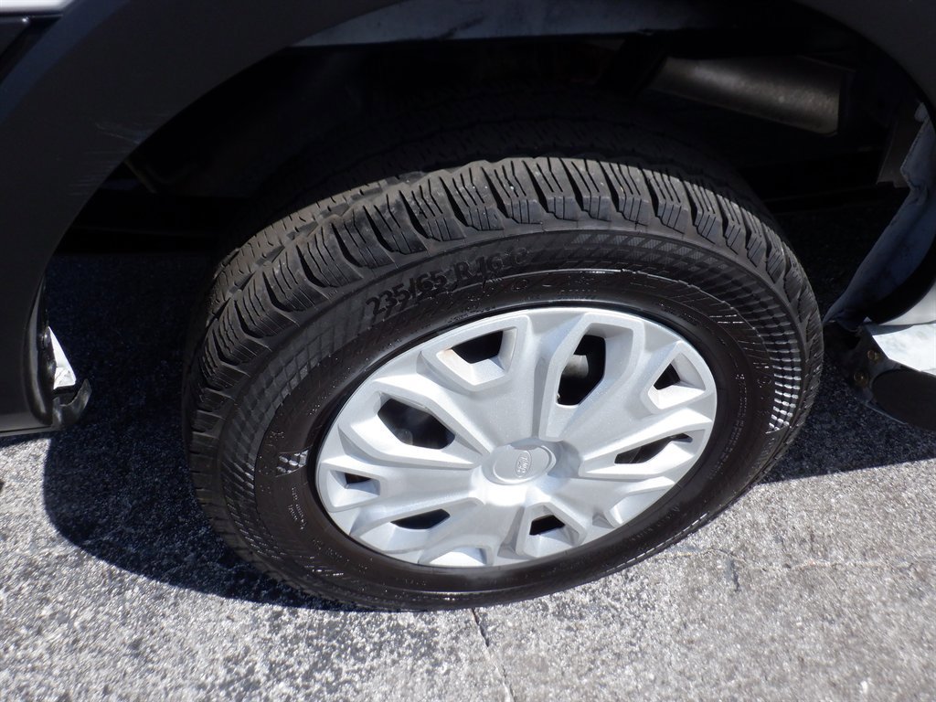 Used 2024 Ford Transit 250 LOW Roof w/ Exterior Upgrade Package image 7