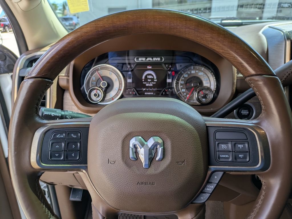 Used 2022 RAM 3500 Limited image 29