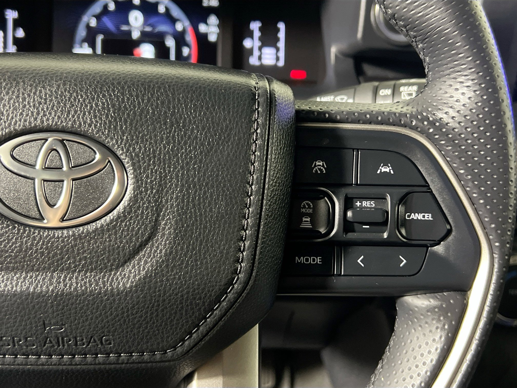 Used 2025 Toyota 4Runner SR5 image 19