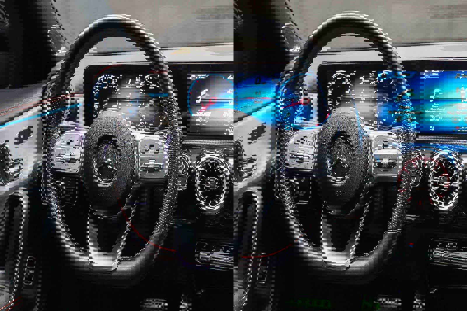 Used 2023 Mercedes-Benz CLA 250 image 17