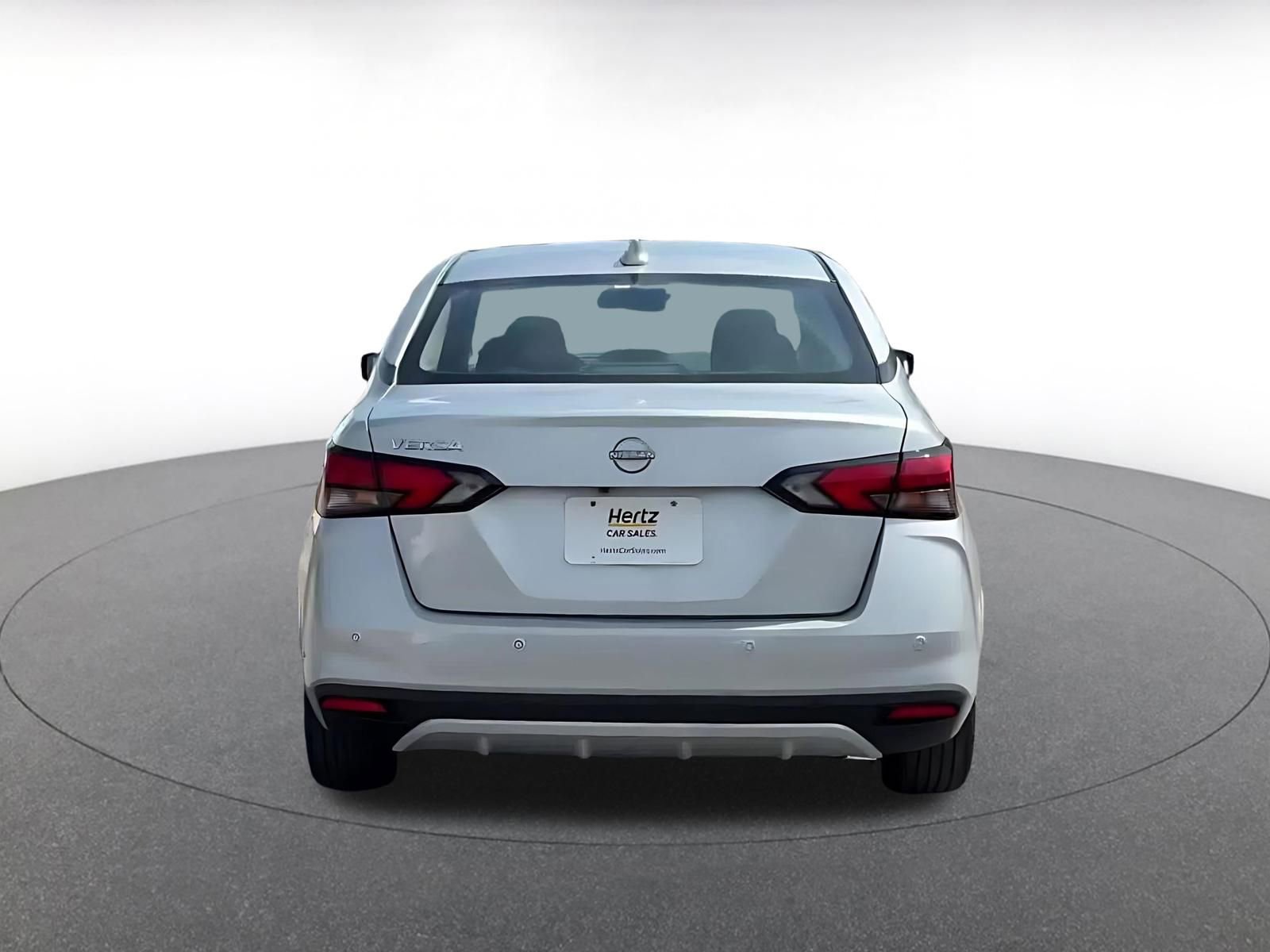 Used 2025 Nissan Versa SV image 12