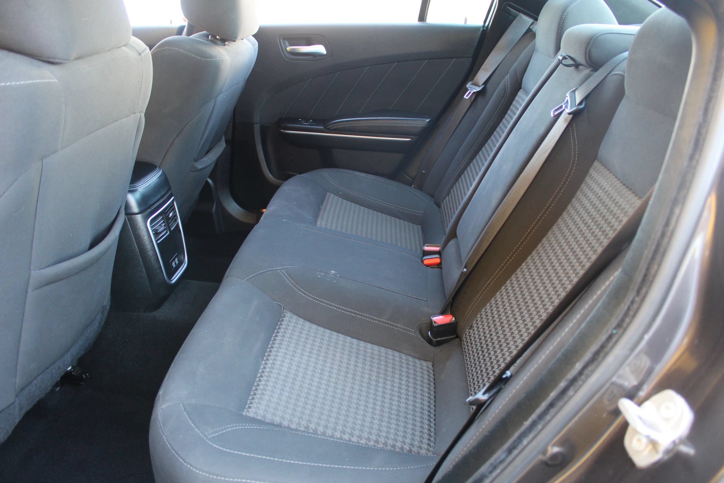 Used 2023 Dodge Charger SXT RWD image 9