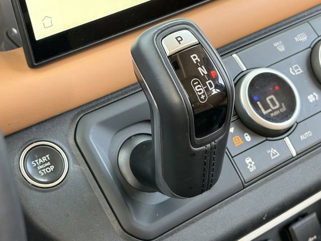 Used 2024 Land Rover Defender 130 S image 14