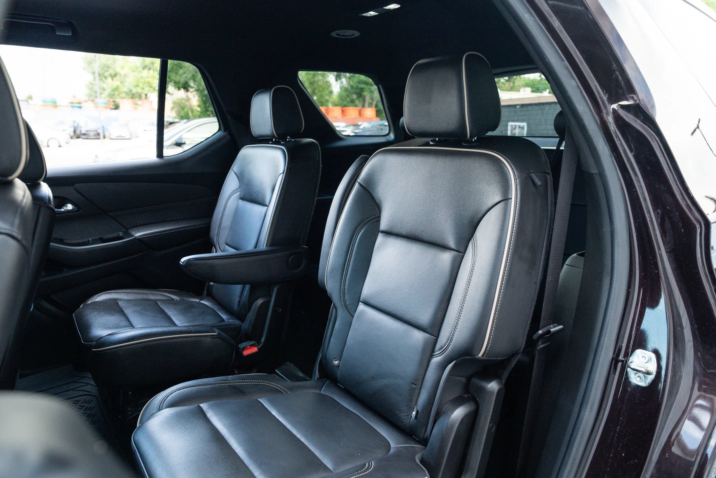 Used 2022 Chevrolet Traverse Premier AWD/4WD image 18