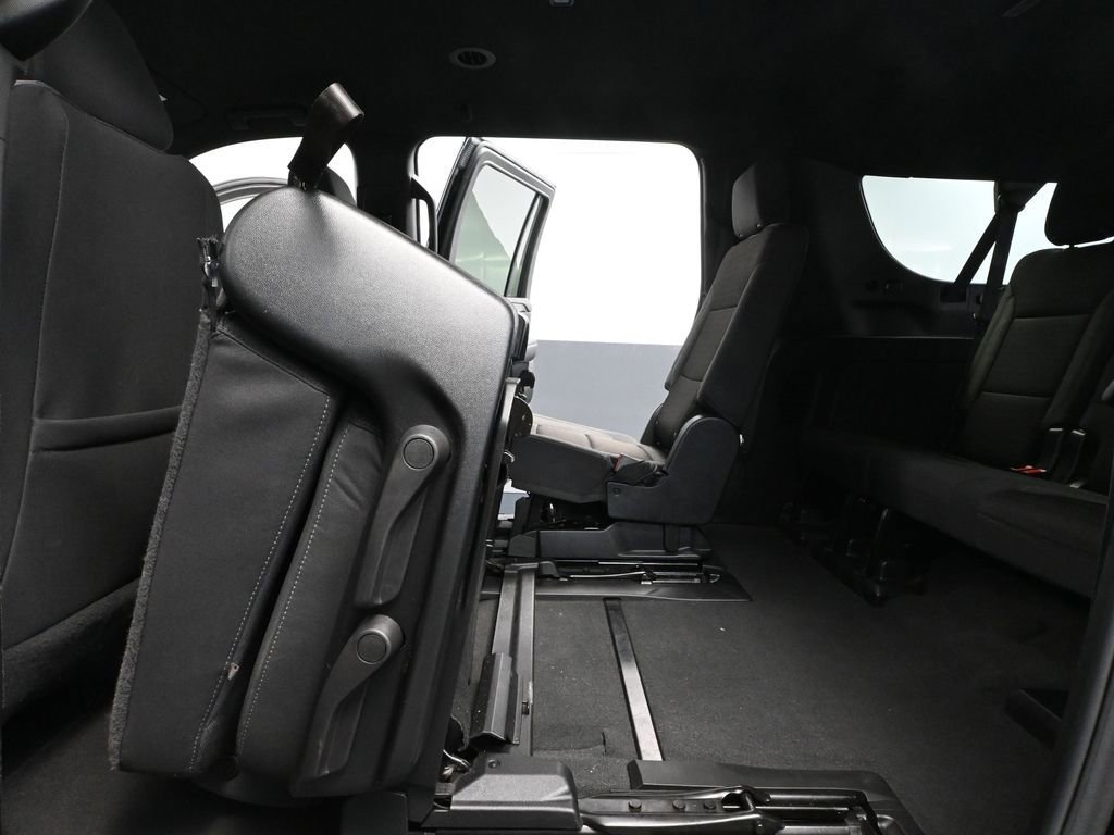 Used 2024 GMC Yukon XL SLE image 41