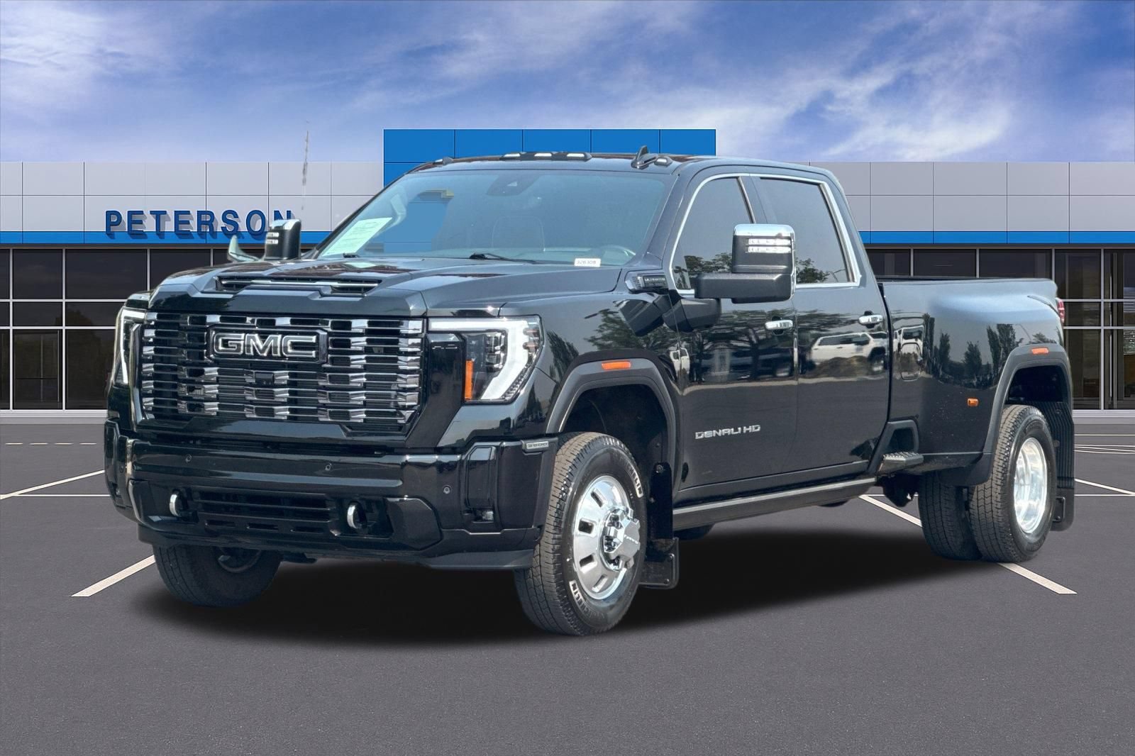 Certified 2025 GMC Sierra 3500 Denali Ultimate AWD/4WD image 8