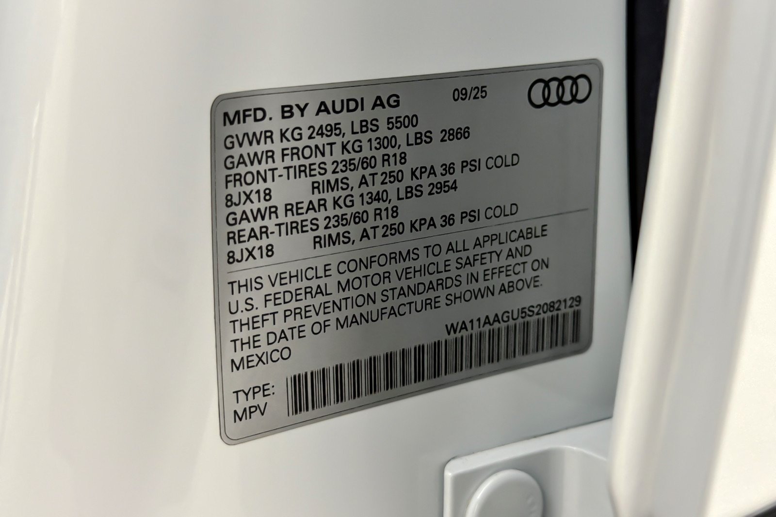 Used 2025 Audi Q5 Premium w/ Convenience Package AWD/4WD image 28