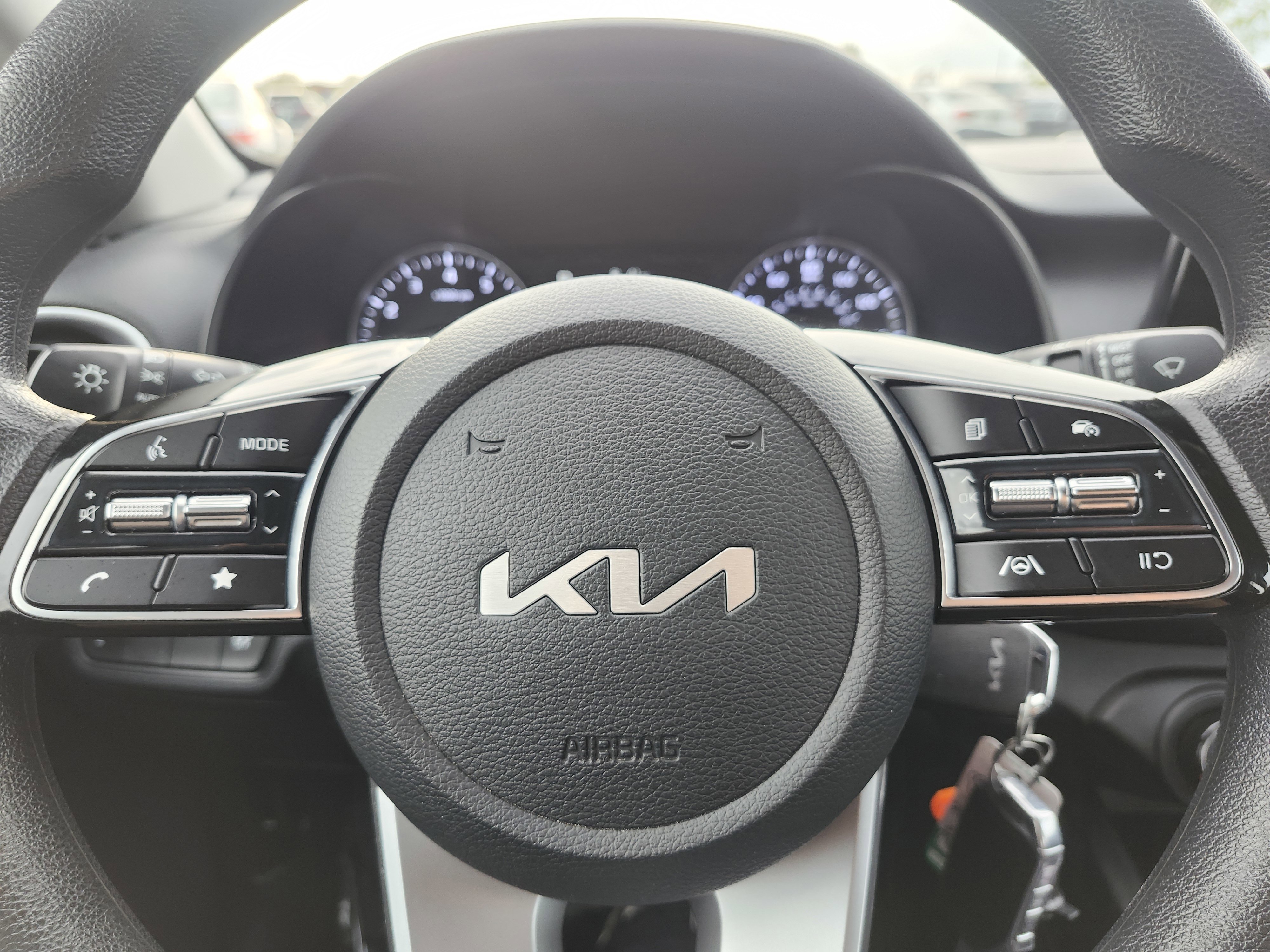 Used 2022 Kia Forte LXS FWD image 24