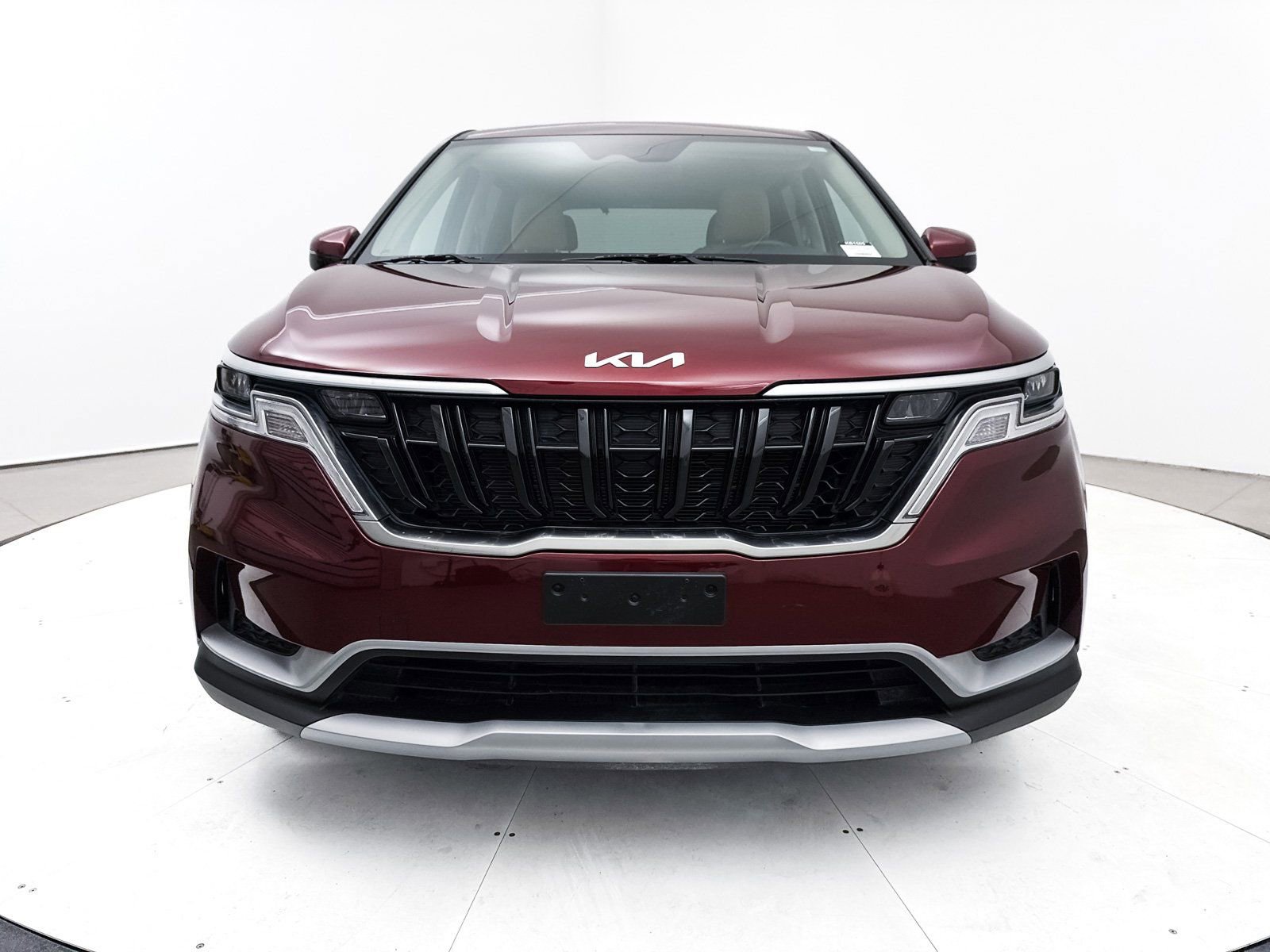 Used 2024 Kia Carnival LX image 13