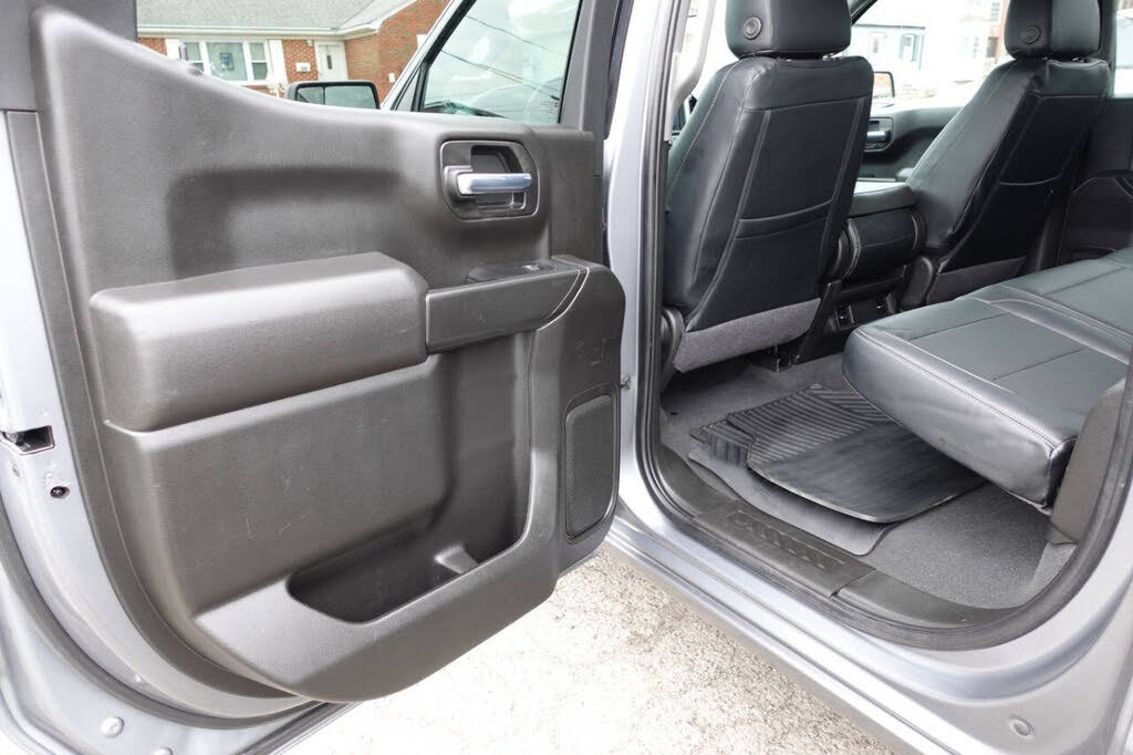 Used 2021 Chevrolet Silverado 1500 Custom w/ LPO, Dark Essentials Package AWD/4WD image 19