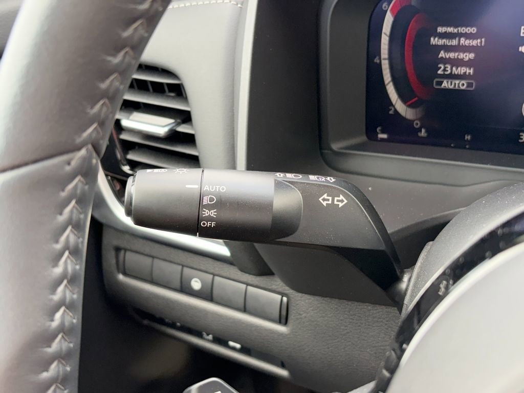 Used 2024 Nissan Rogue SL image 14