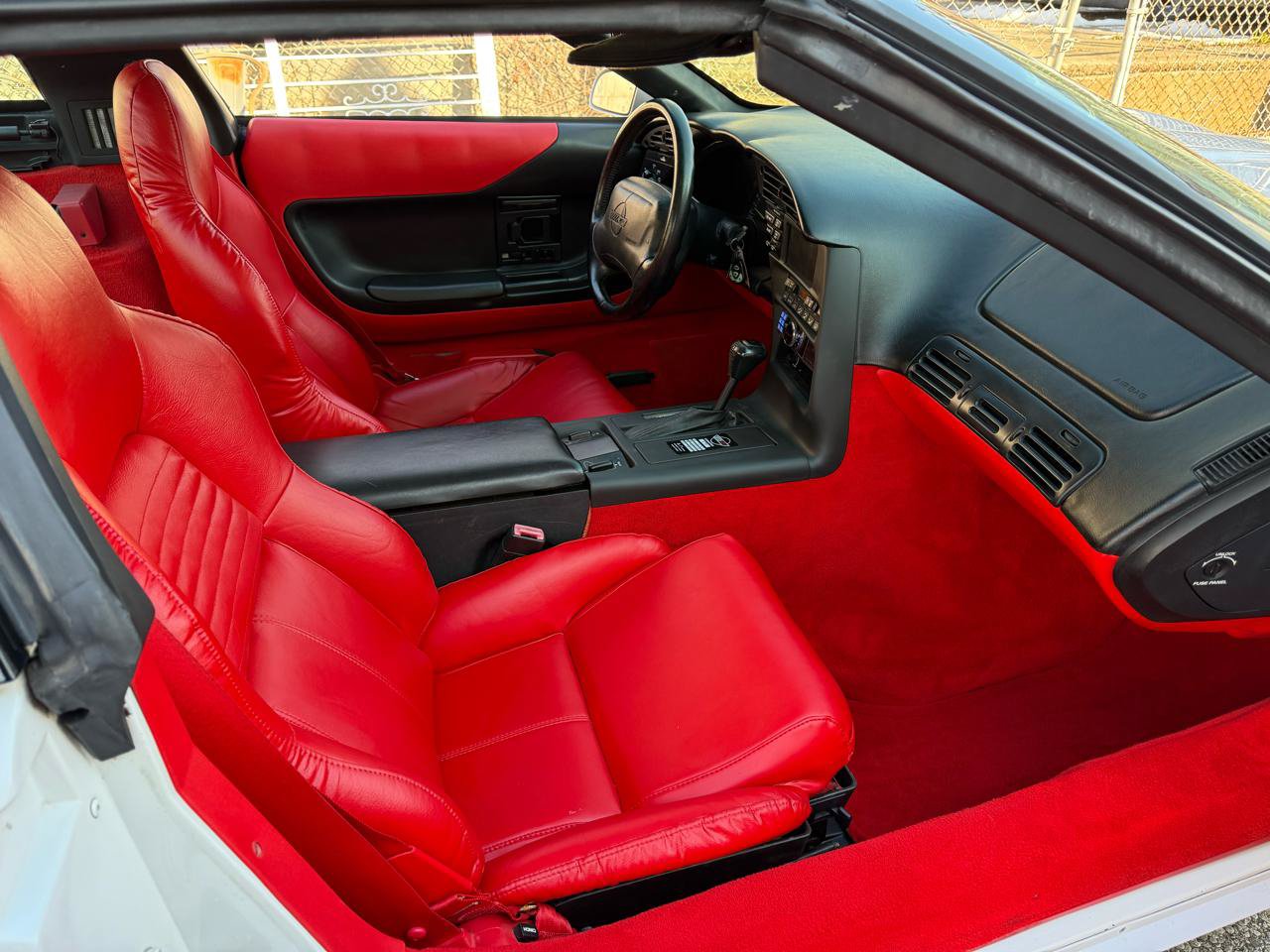 Used 1996 Chevrolet Corvette Coupe RWD image 13