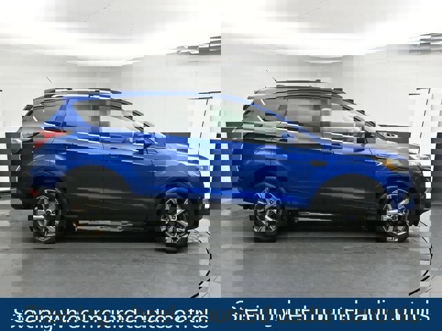 Used 2017 Ford Escape SE w/ Equipment Group 201A image 12