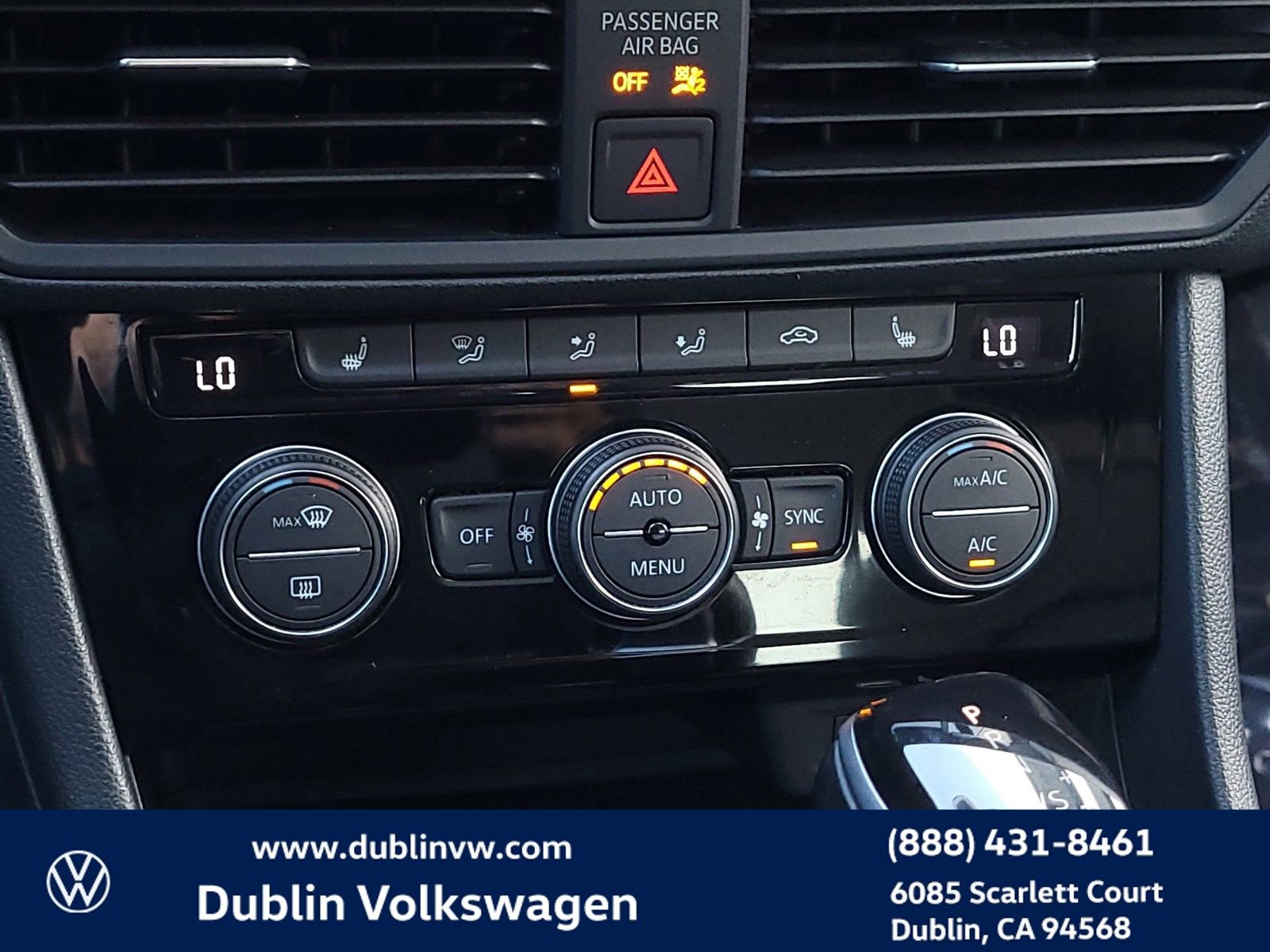 Used 2024 Volkswagen Jetta SE image 21