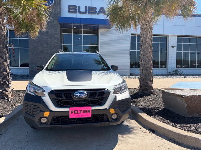 Used 2025 Subaru Outback Wilderness AWD/4WD image 2