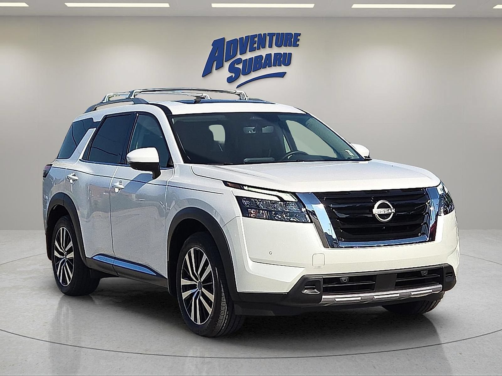 Used 2025 Nissan Pathfinder Platinum w/ Cargo Package