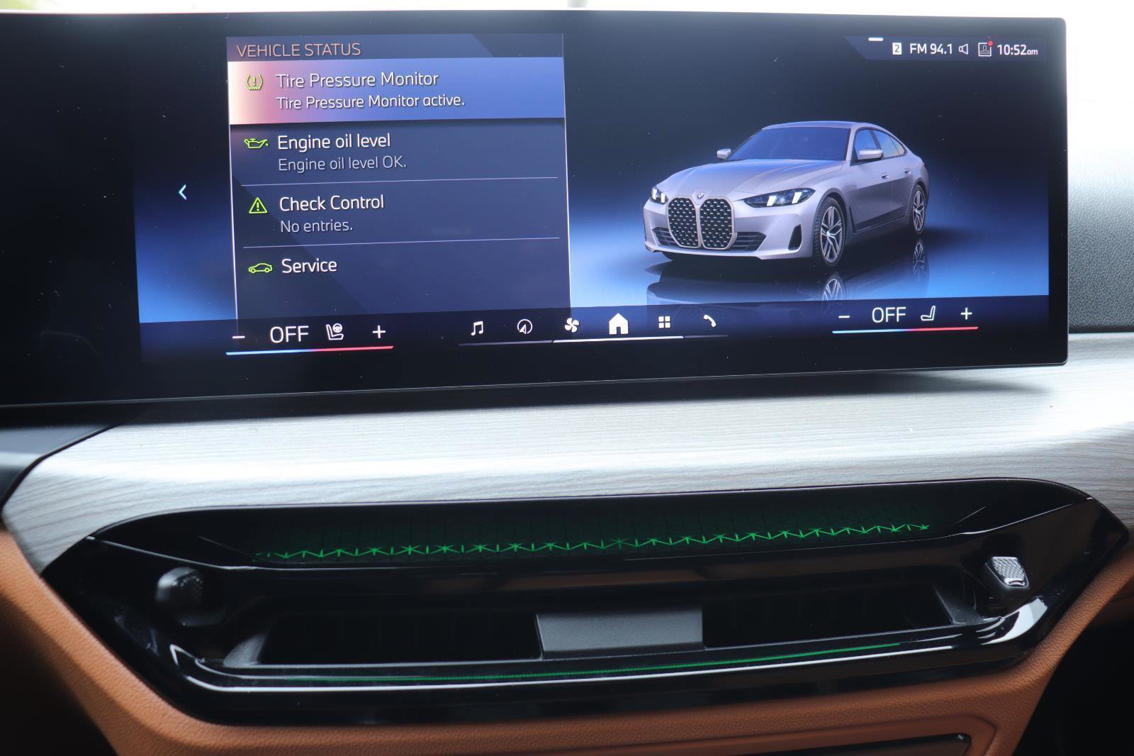 Certified 2025 BMW 430i w/ Premium Package image 38