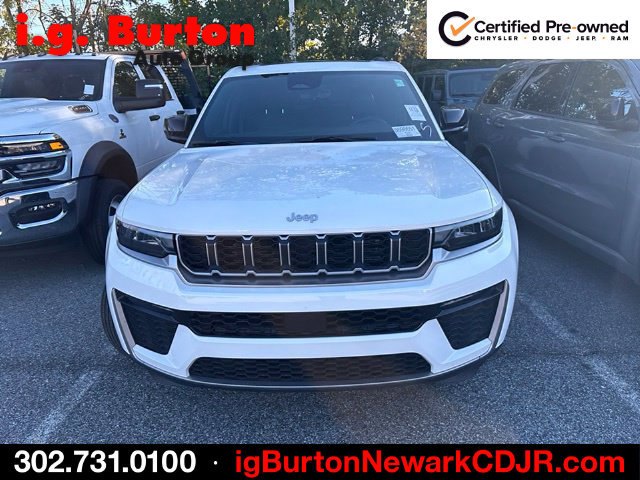 Used 2026 Jeep Grand Cherokee Limited AWD/4WD image 4