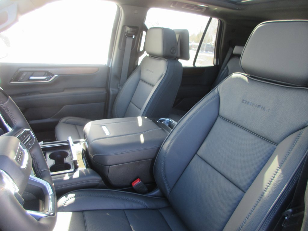 New 2026 GMC Yukon Denali w/ Denali Reserve Package image 12