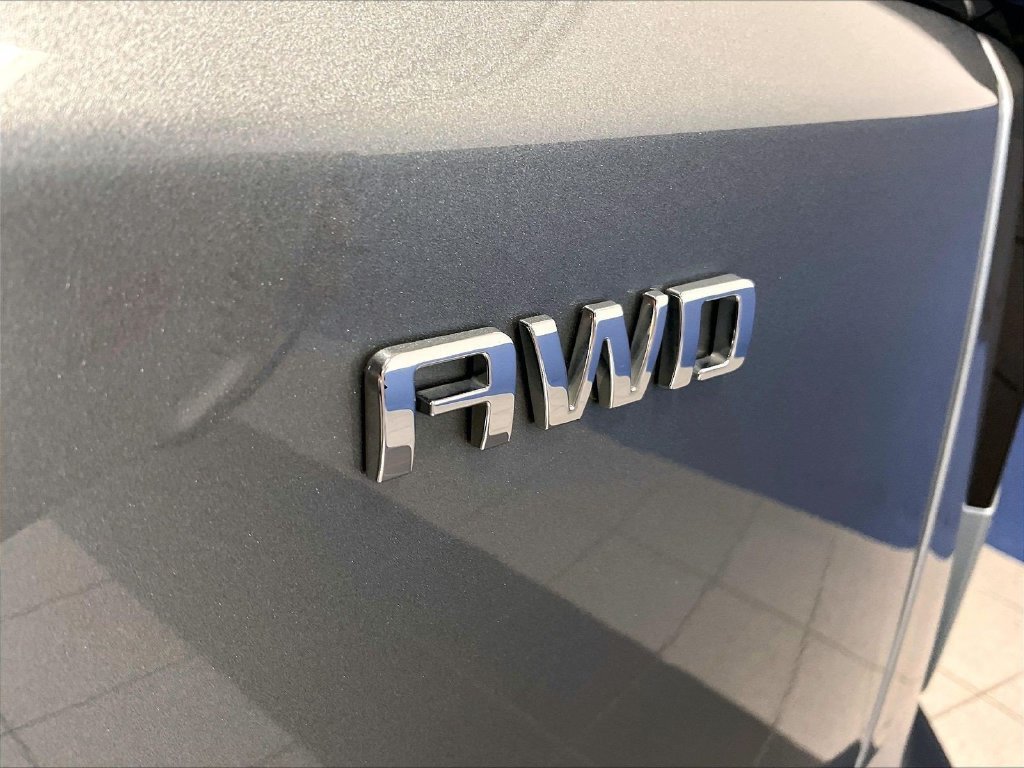 Used 2024 Chevrolet Blazer EV LT AWD/4WD image 29
