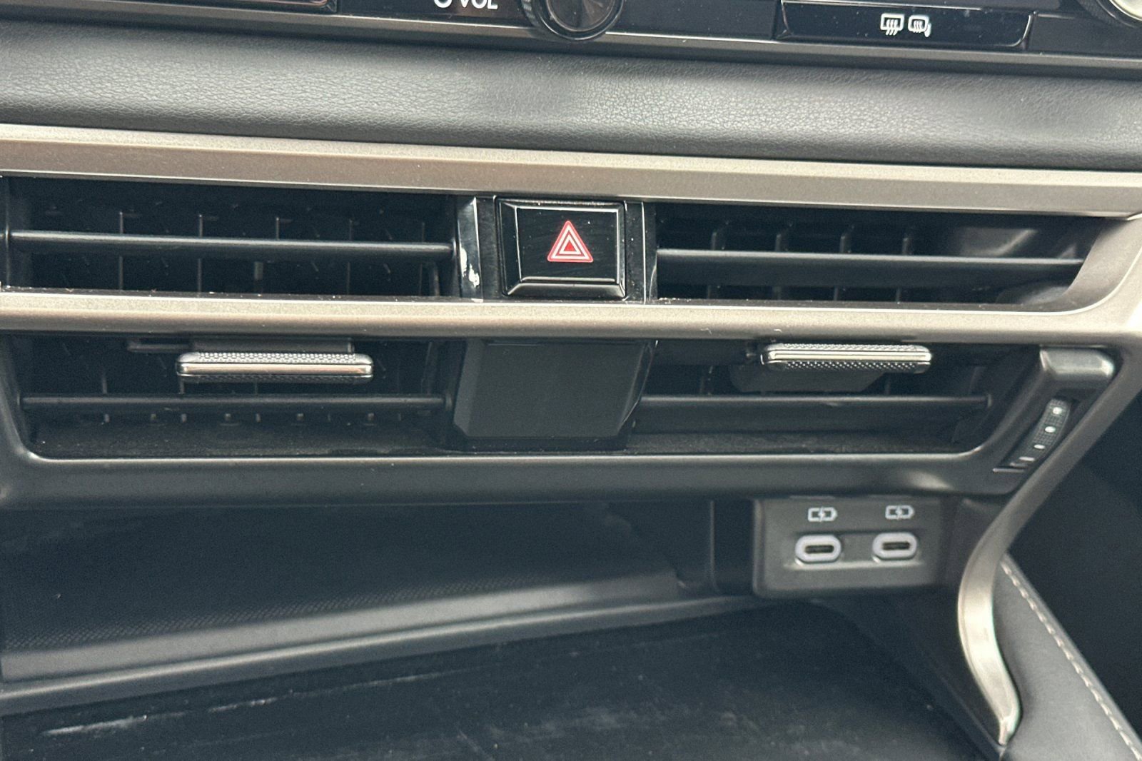 Used 2023 Lexus RX 350 w/ Cold Area Package image 31