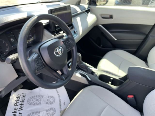 Used 2024 Toyota Corolla Cross L image 14