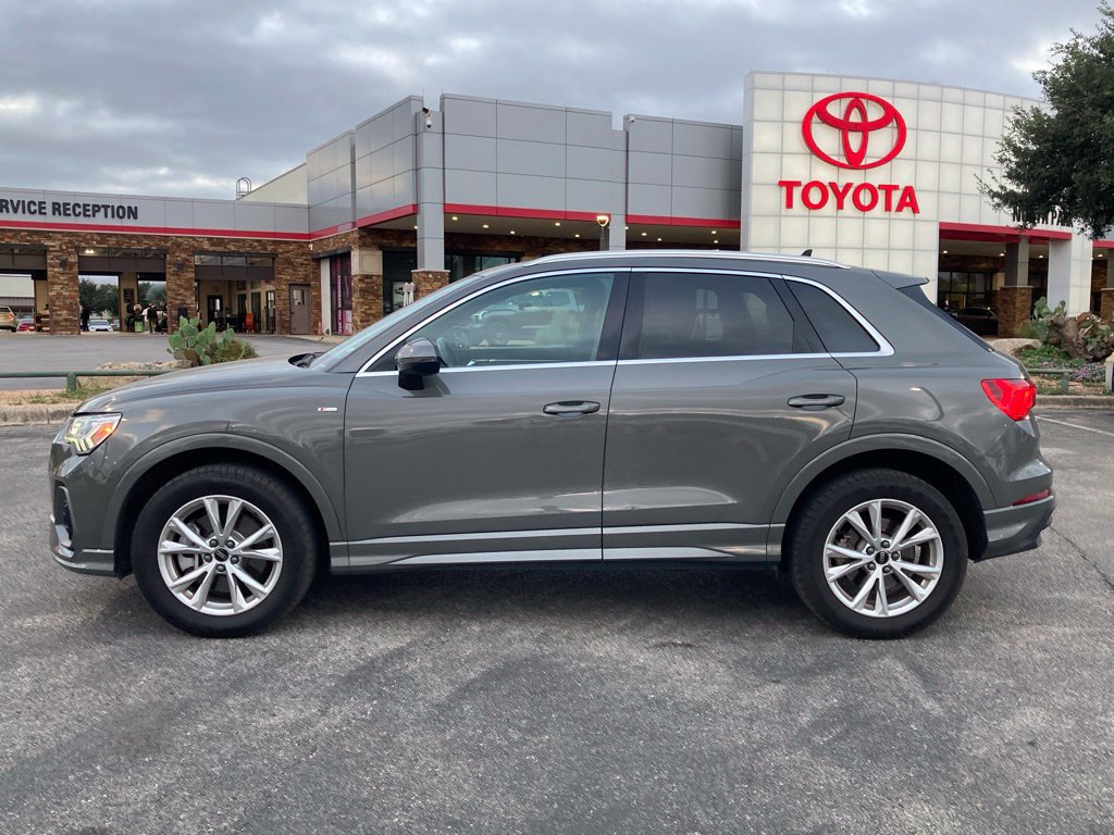 Used 2025 Audi Q3 2.0T Premium AWD/4WD image 8