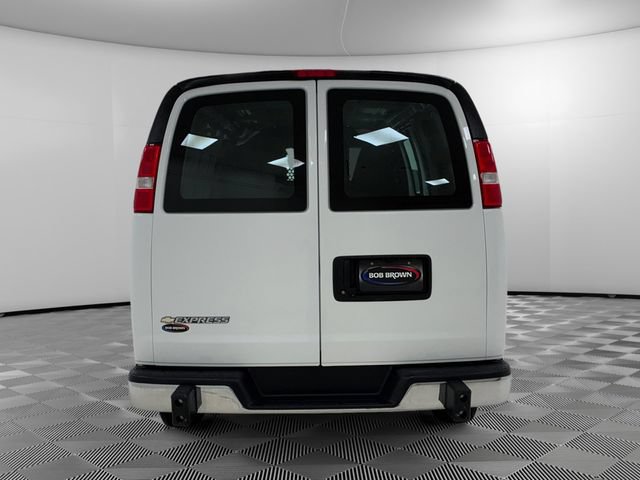 Certified 2024 Chevrolet Express 2500 w/ Driver Convenience Package RWD image 4