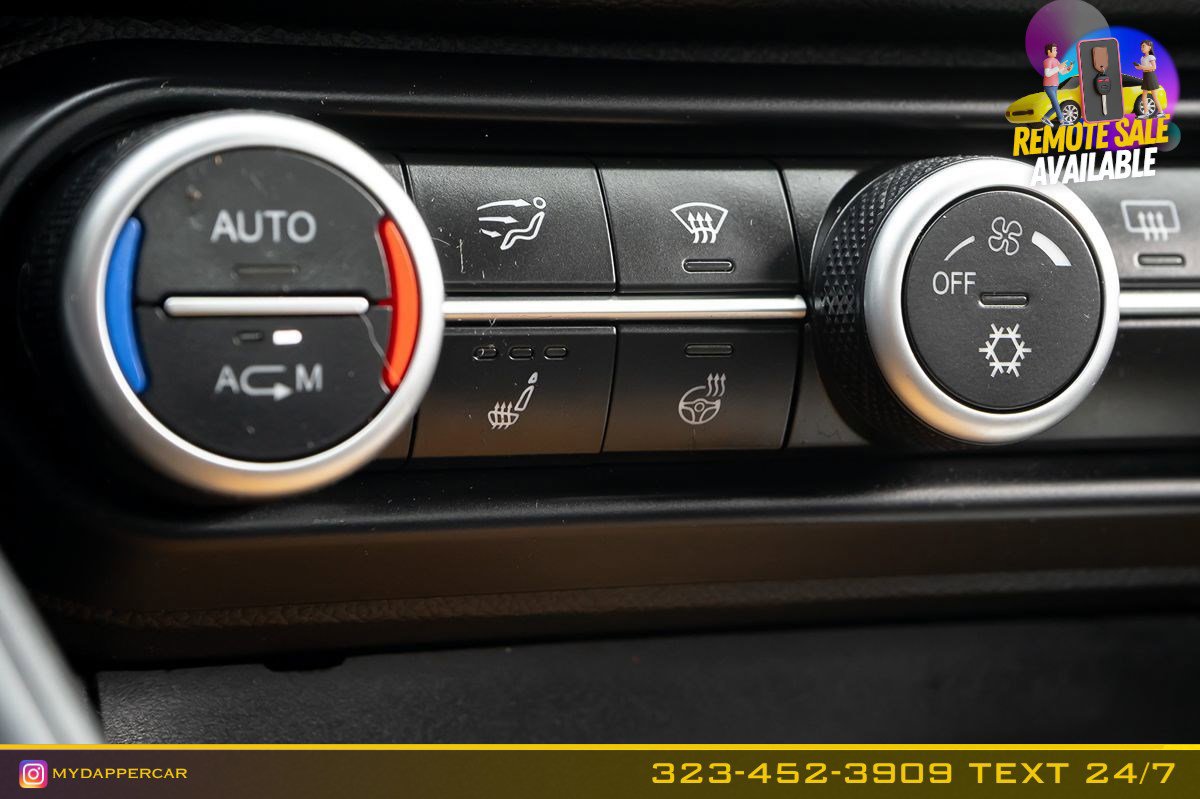 Used 2017 Alfa Romeo Giulia Ti w/ TI Lusso Light Wood Package image 26