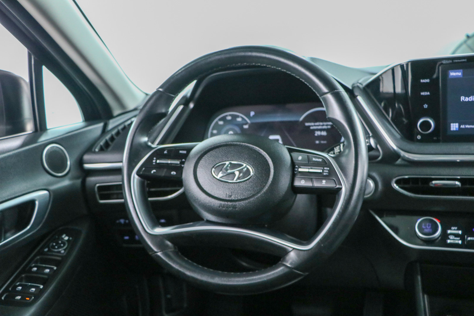 Used 2020 Hyundai Sonata SEL w/ Convenience + Sunroof Package FWD image 12