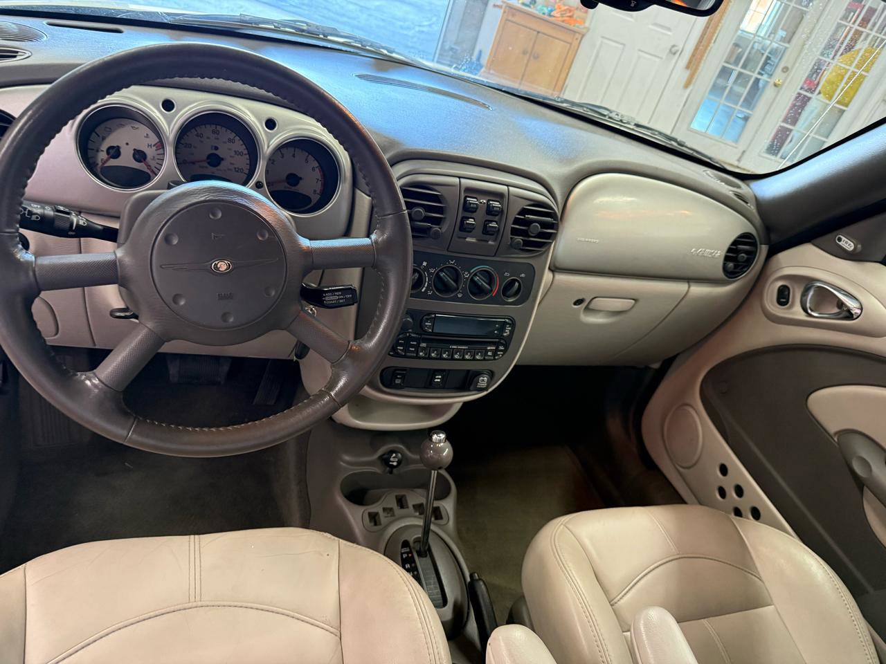 Used 2005 Chrysler PT Cruiser Touring FWD image 13