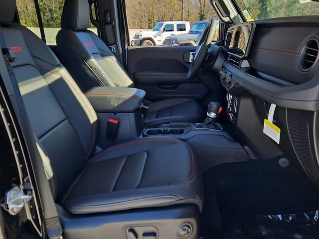 New 2026 Jeep Gladiator Rubicon w/ Steel Power Dome Hood Package AWD/4WD image 25