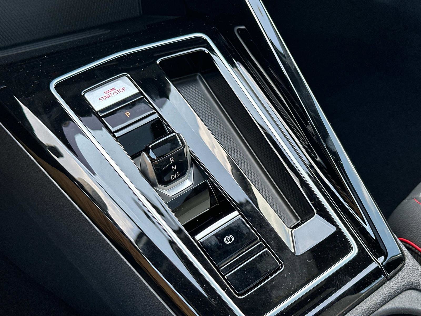 New 2025 Volkswagen GTI SE image 32