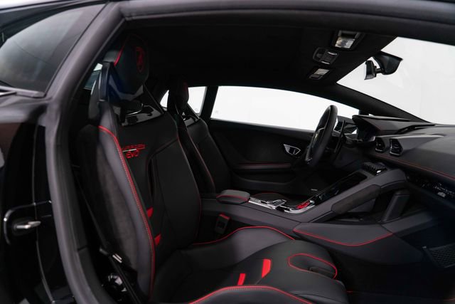 Used 2022 Lamborghini Huracan EVO image 23
