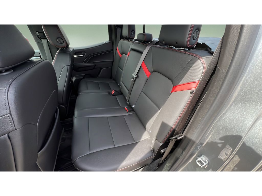 Used 2023 Chevrolet Colorado Z71 w/ Z71 Convenience Package 2 image 28