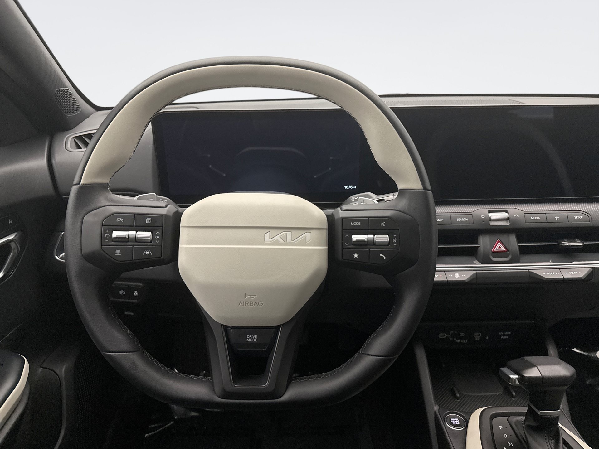 Used 2025 Kia K4 GT-Line w/ GT-Line Premium Package FWD image 12