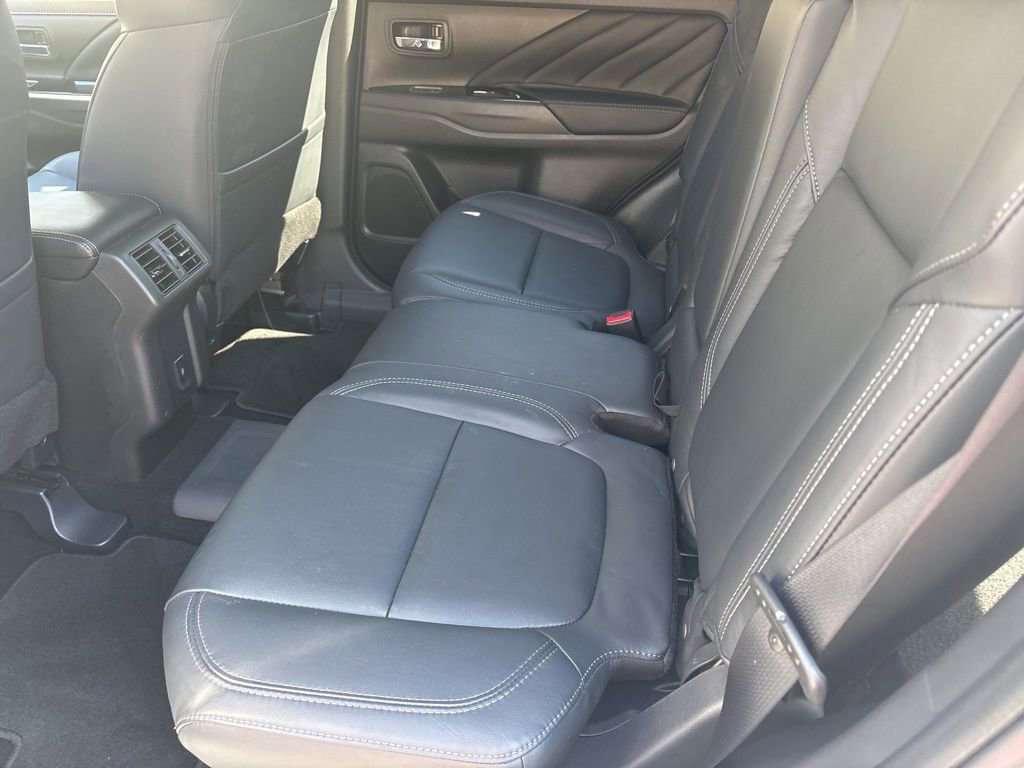 Used 2020 Mitsubishi Outlander SEL AWD/4WD image 28