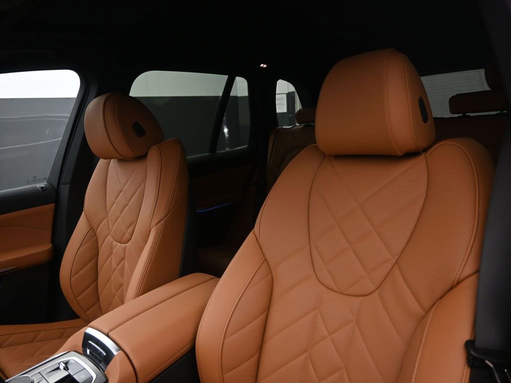 New 2026 BMW X5 xDrive50e w/ Premium Package AWD/4WD image 13