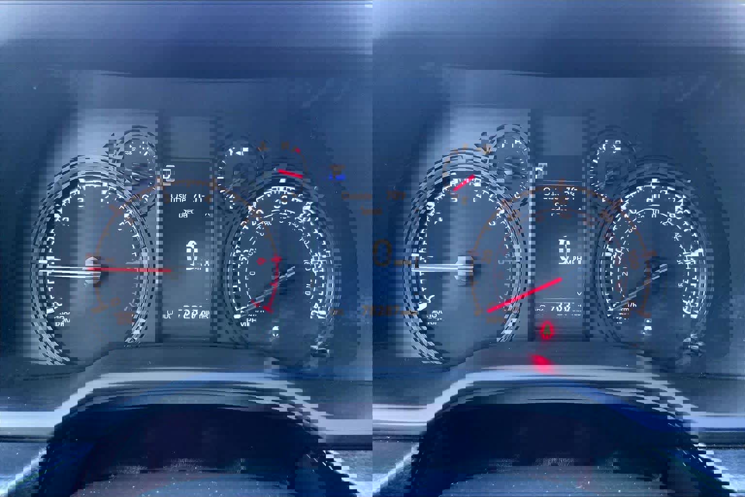 Used 2020 Toyota 4Runner SR5 Premium w/ Moonroof Package AWD/4WD image 26