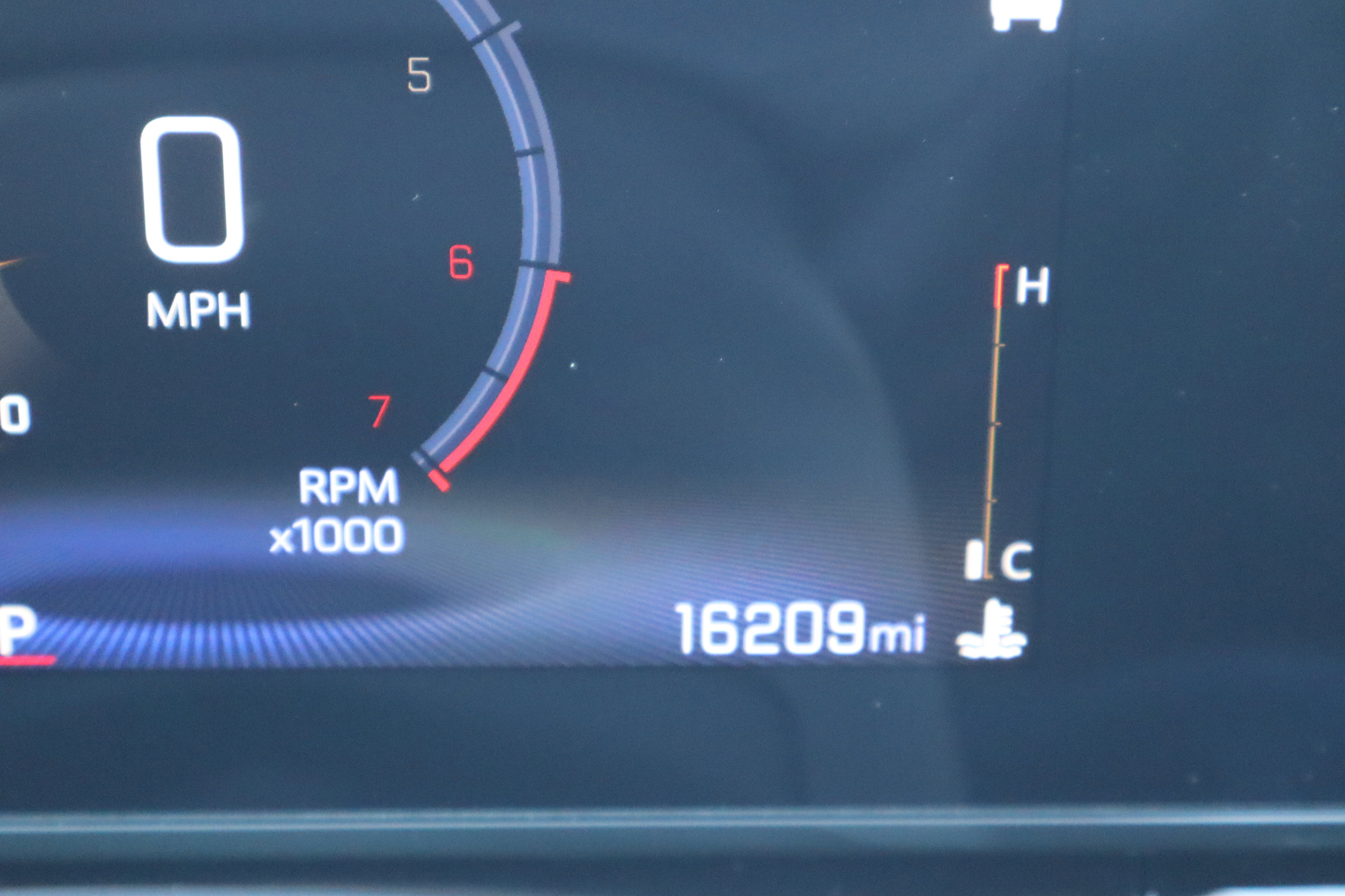 Certified 2024 Chevrolet Trax RS w/ Driver Confidence Package image 25