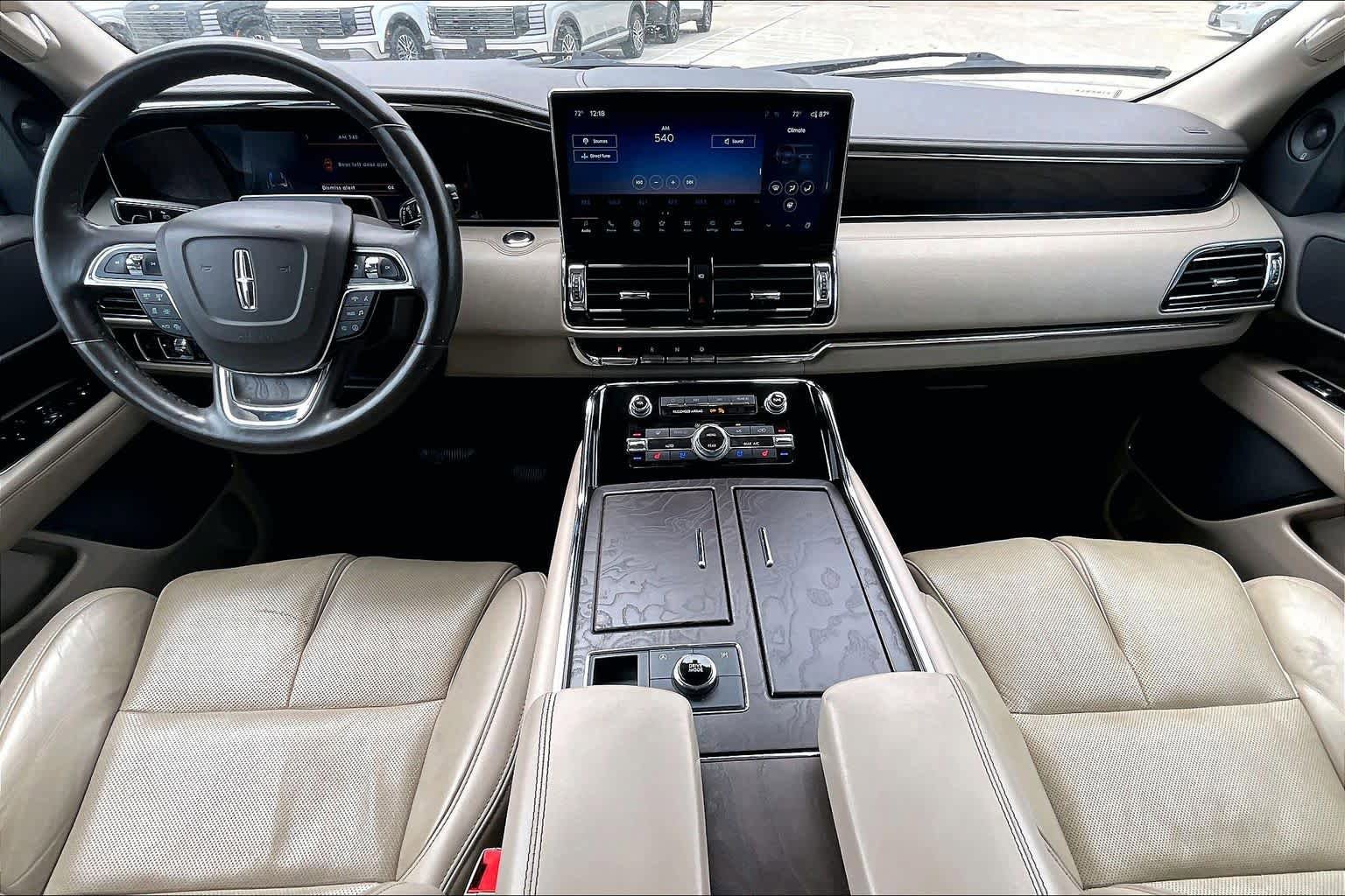 Used 2023 Lincoln Navigator Reserve RWD image 14