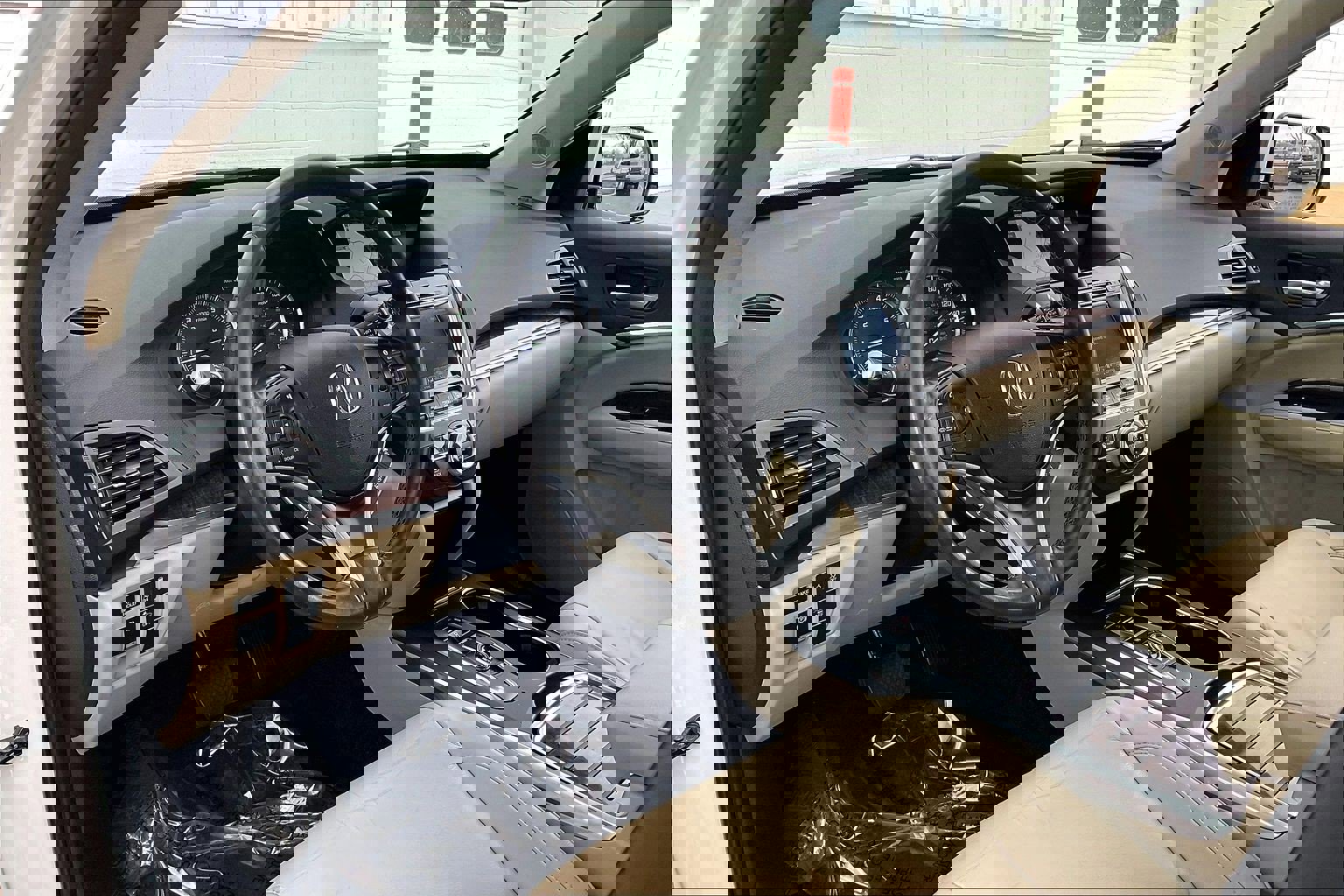 Used 2018 Acura MDX SH-AWD w/ Technology Package image 18