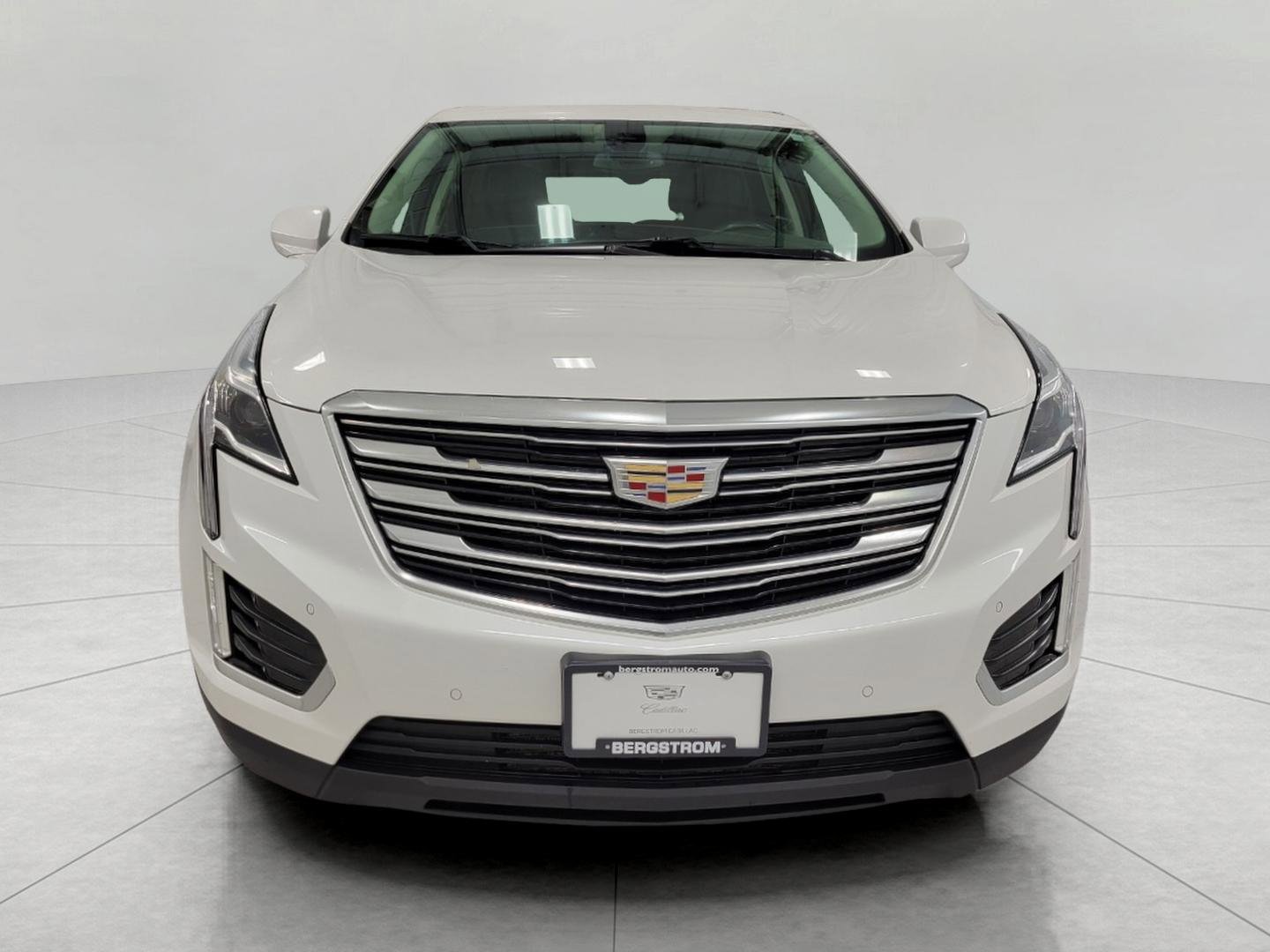 Used 2018 Cadillac XT5 Premium Luxury AWD/4WD image 13